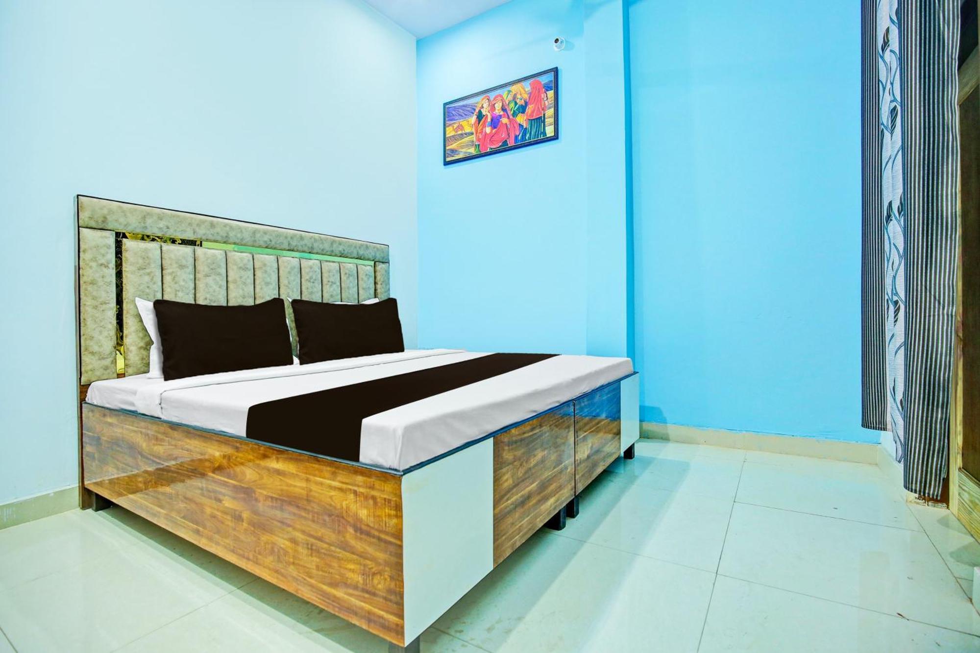 Super Hotel O Sirsa Hotel & Guest House Exterior foto